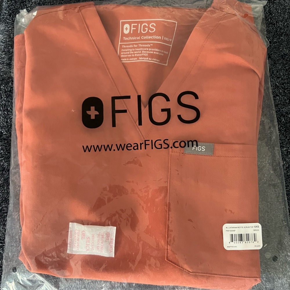 BRAND NEW WITH TAGS! FIGS Teracotta Catarina petite scrub top -  XXS